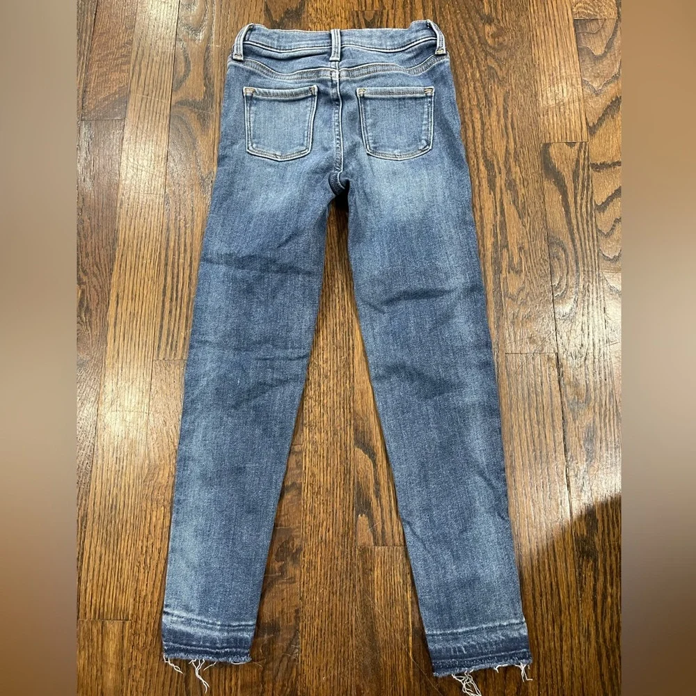 Old Navy girls Distressed ballerina Skinny Jeans size 7